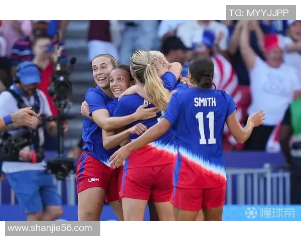 美国女足世界杯之星：勇敢拼搏成就历史传奇