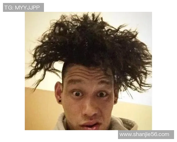 足球场上那些长发如瀑的球星他们的发型与球技双重魅力解析